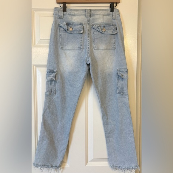KanCan Cargo Style Lightwash Denim Crop Jeans Size 27 - Picture 10 of 11